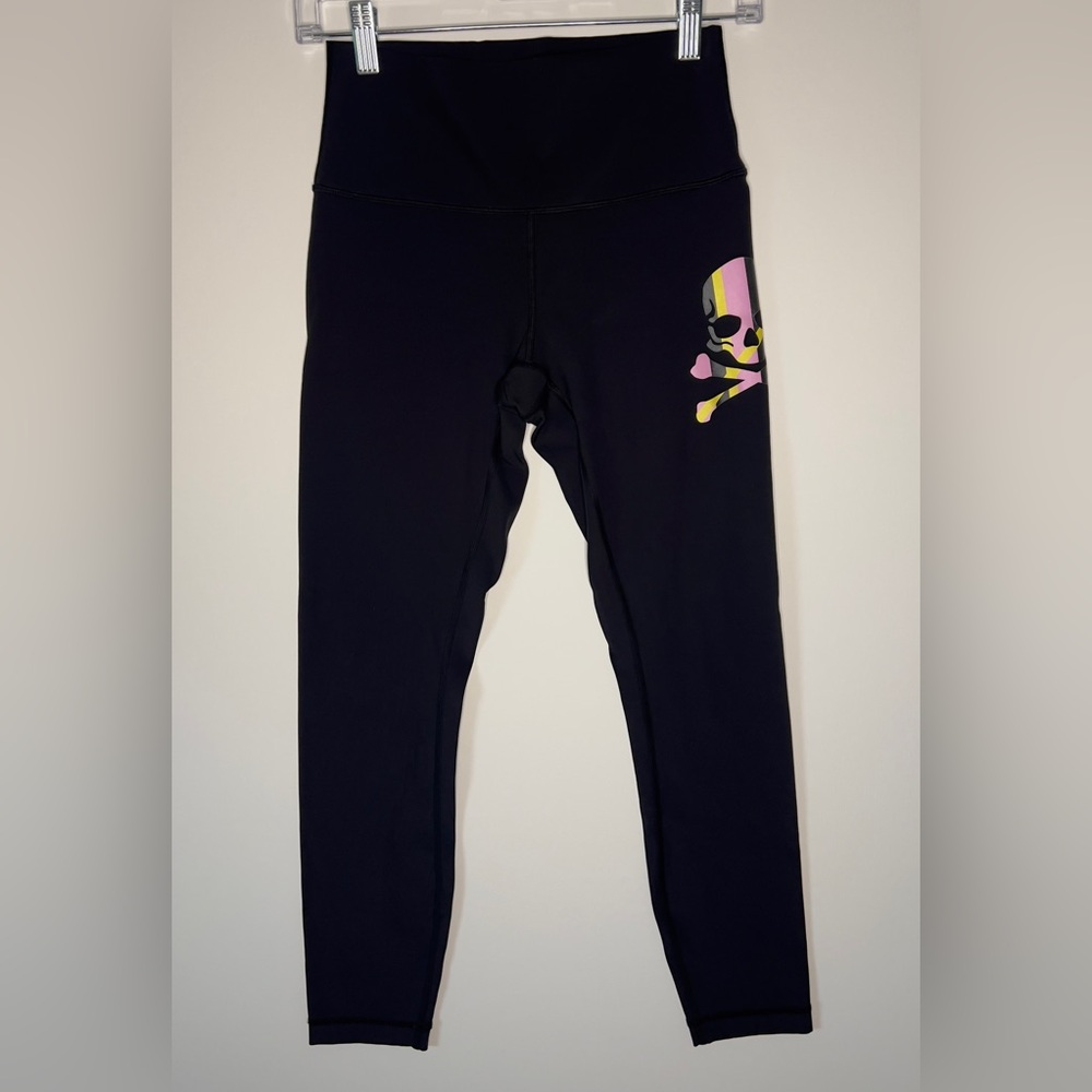 Lululemon Athletica Black leggings size 6